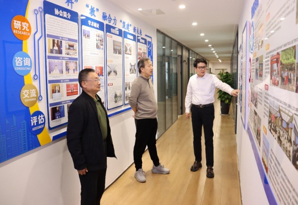 图片 4.jpg 图片 4.jpg